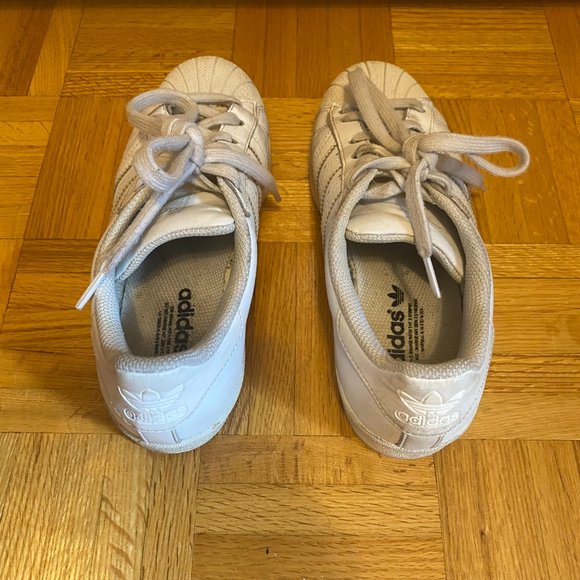 ADIDAS ORIGINALS WHITE SUPERSTAR SNEAKERS 6 - Picture 4 of 6